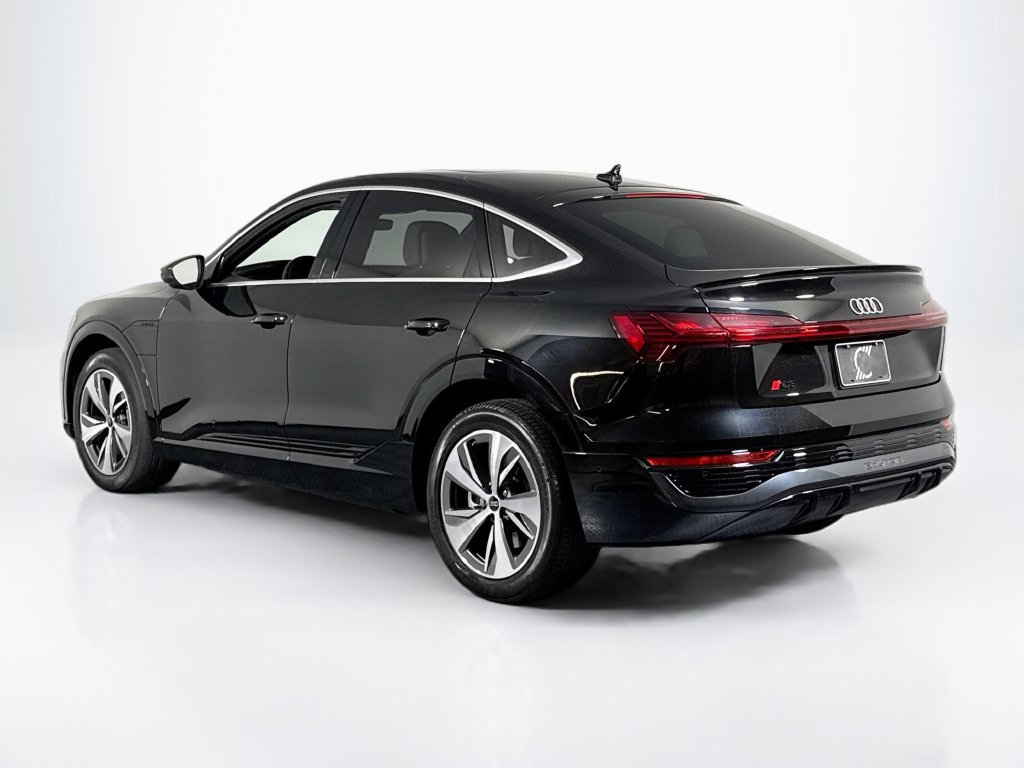 Certified 2024 Audi Q8 e-tron Premium Plus w/ Premium Plus Package AWD/4WD image 3