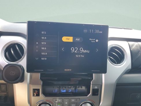 Used 2018 Toyota Tundra Platinum image 21