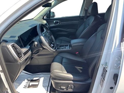 Certified 2024 Kia Sorento X-Line EX AWD/4WD image 10