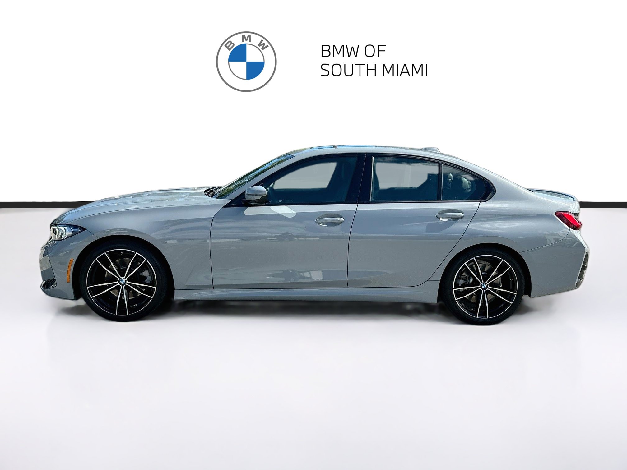 Certified 2023 BMW 330i Sedan w/ M Sport Package RWD image 4