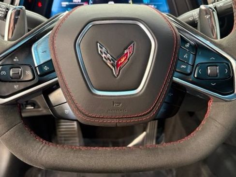 Used 2024 Chevrolet Corvette Stingray Premium Cpe w/ Z51 Performance Package RWD image 33