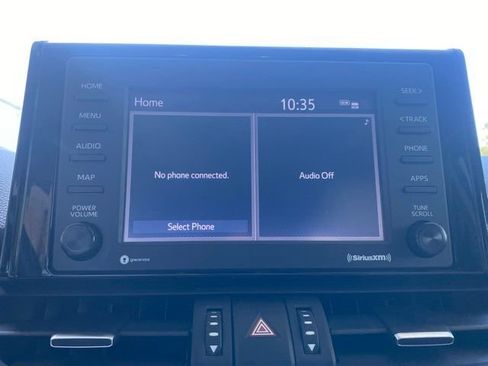 Used 2020 Toyota RAV4 XLE Premium image 21