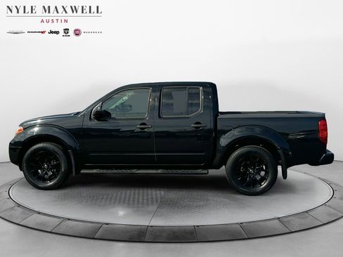 Used 2020 Nissan Frontier SV w/ Midnight Edition Floor Mats image 13