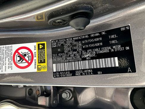 Used 2016 Toyota Highlander XLE image 19