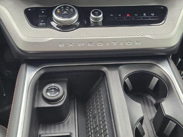 Certified 2025 Ford Expedition Active RWD image 20