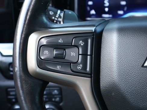 Used 2022 Chevrolet Silverado 1500 High Country w/ High Country Premium Package AWD/4WD image 18