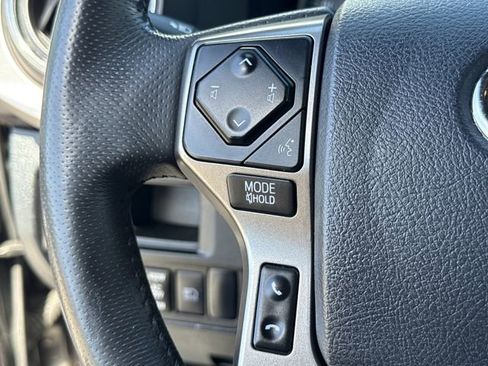 Used 2019 Toyota Tacoma Limited image 35