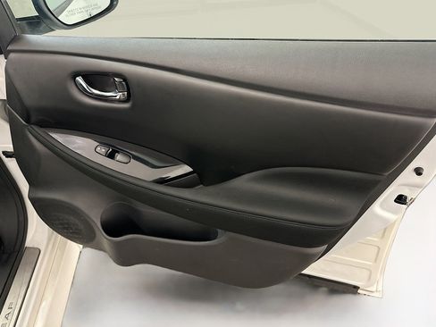 Used 2024 Nissan Leaf SV Plus image 33