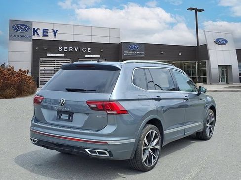 Used 2022 Volkswagen Tiguan SEL R-Line AWD/4WD image 5