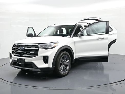 New 2026 Ford Explorer Active w/ Active Comfort Package AWD/4WD image 32