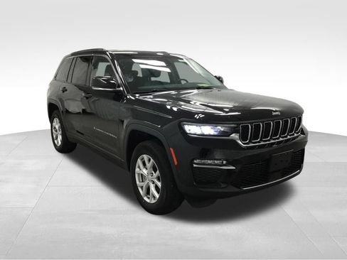 Used 2022 Jeep Grand Cherokee Limited AWD/4WD image 3