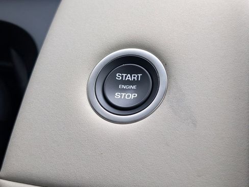 Certified 2025 Land Rover Discovery Sport S image 12