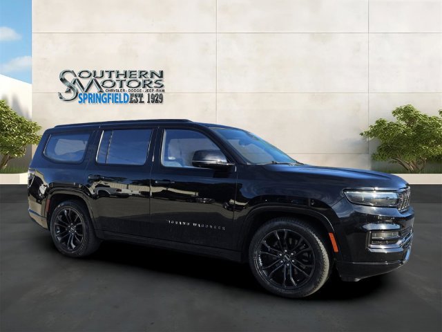 Used 2023 Jeep Grand Wagoneer Series III w/ Rear Seat Video Group 1 AWD/4WD image 7