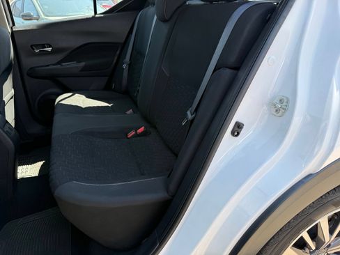 Used 2021 Nissan Kicks SV FWD image 31