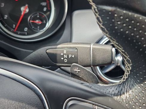 Used 2018 Mercedes-Benz GLA 250 image 26