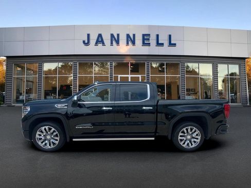 Used 2024 GMC Sierra 1500 Denali w/ Denali Reserve Package AWD/4WD image 19