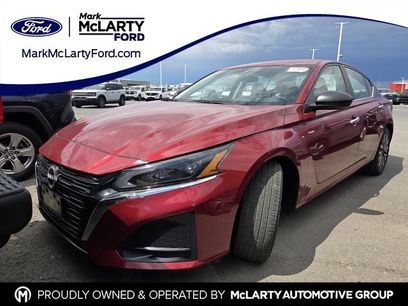 Used 2025 Nissan Altima 2.5 SV