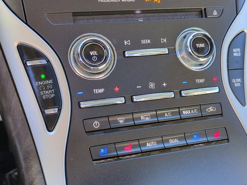 Used 2020 Lincoln Nautilus Reserve w/ Equipment Group 201A image 27