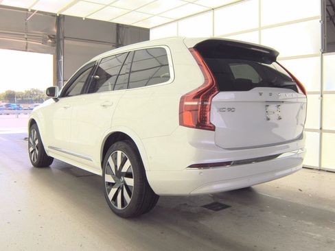 Used 2024 Volvo XC90 T8 Ultimate w/ Protection Package Premier AWD/4WD image 5