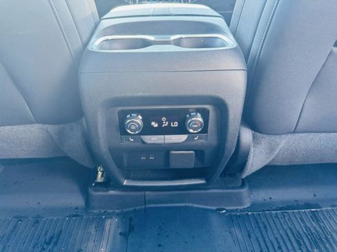 Used 2024 Chevrolet Traverse RS w/ LPO, Floor Liner Package image 32