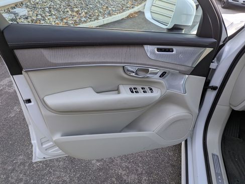 New 2026 Volvo XC90 T8 Ultra AWD/4WD image 10