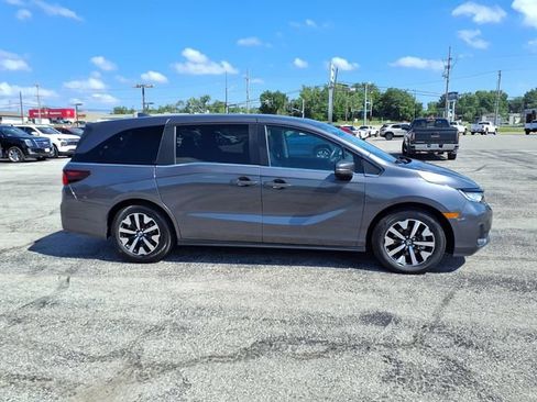 Used 2025 Honda Odyssey EX-L image 9