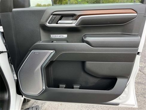 Used 2024 GMC Sierra 1500 Denali image 29