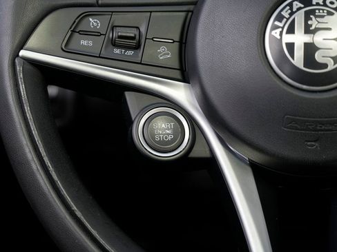 Used 2019 Alfa Romeo Stelvio Ti image 52