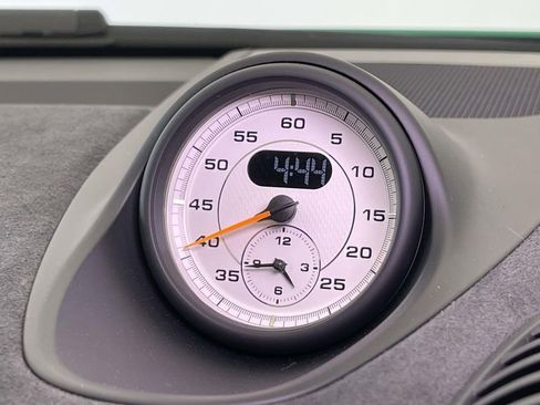 Certified 2025 Porsche 718 Cayman GT4 RS image 23