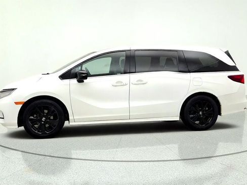 Used 2023 Honda Odyssey Sport image 8