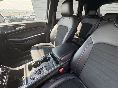 Used 2024 Ford Edge ST-Line image 26