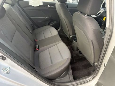 Certified 2022 Hyundai Accent SE FWD image 18