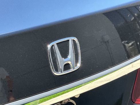 Used 2017 Honda Accord LX image 16
