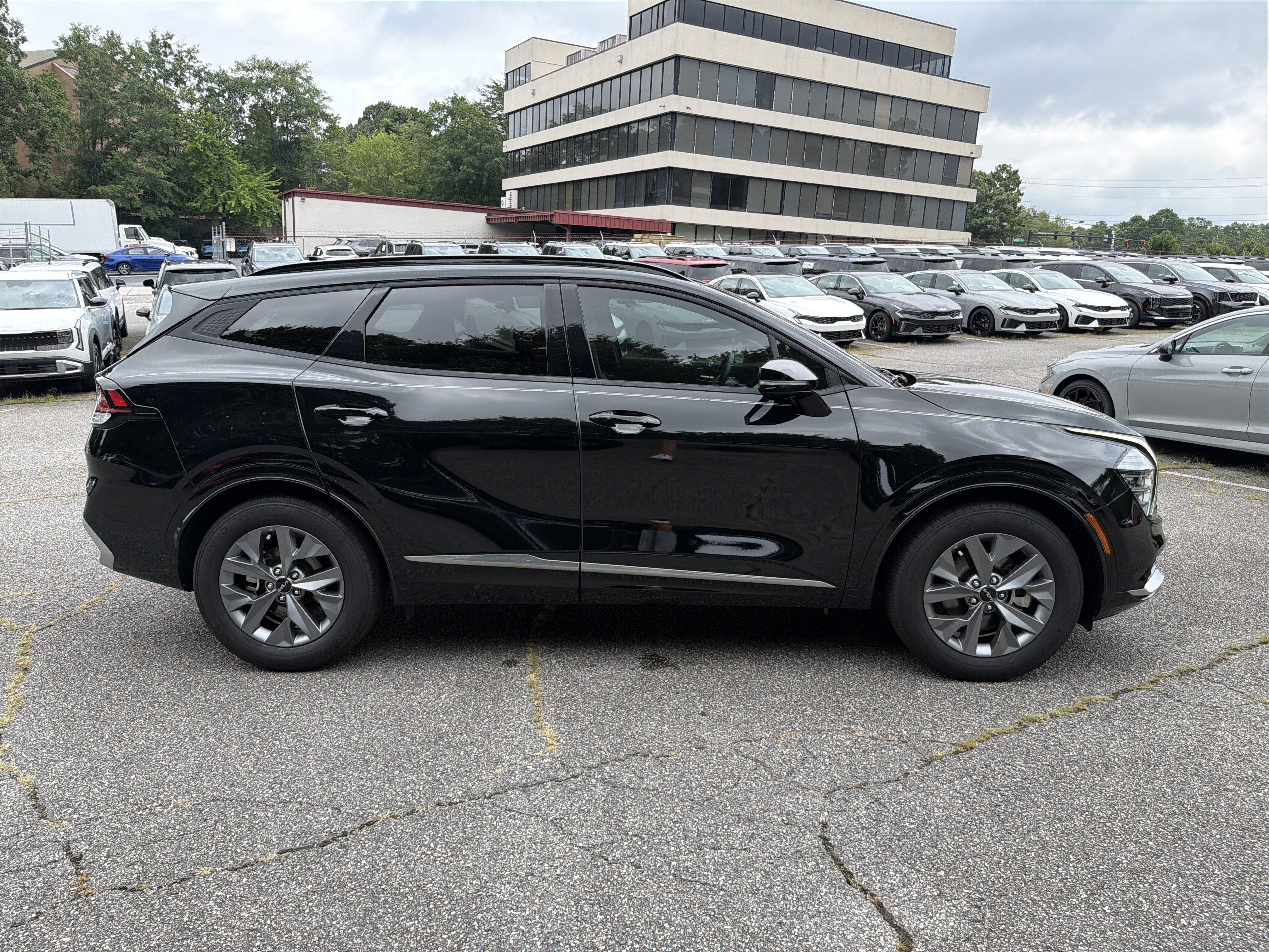 Certified 2024 Kia Sportage SX FWD image 8