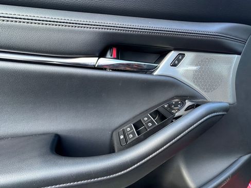 New 2026 MAZDA MAZDA3 Hatchback w/Premium Plus Pkg image 10