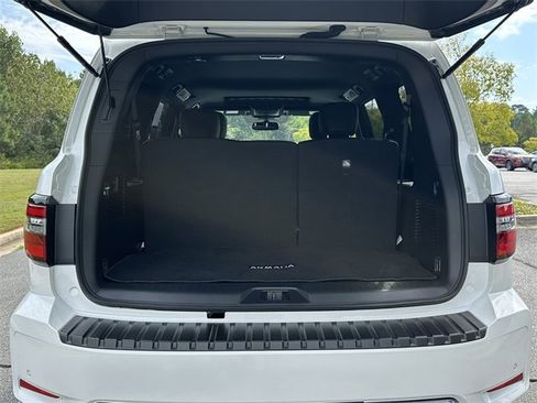 Certified 2024 Nissan Armada SL w/ Midnight Edition Package image 19