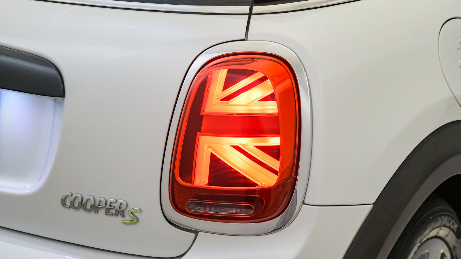 Used 2024 MINI Cooper SE FWD image 12