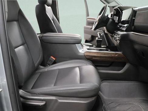 Used 2025 GMC Sierra 1500 Elevation w/ Elevation Premium Package image 30