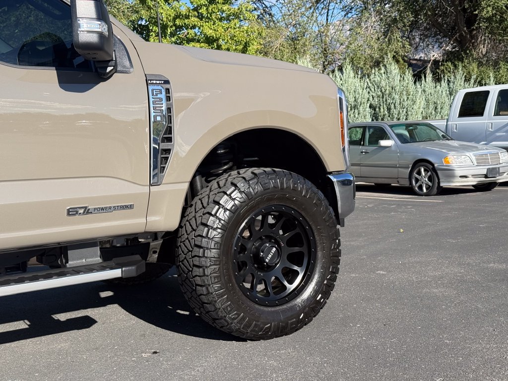 Used 2026 Ford F250 Lariat AWD/4WD image 7
