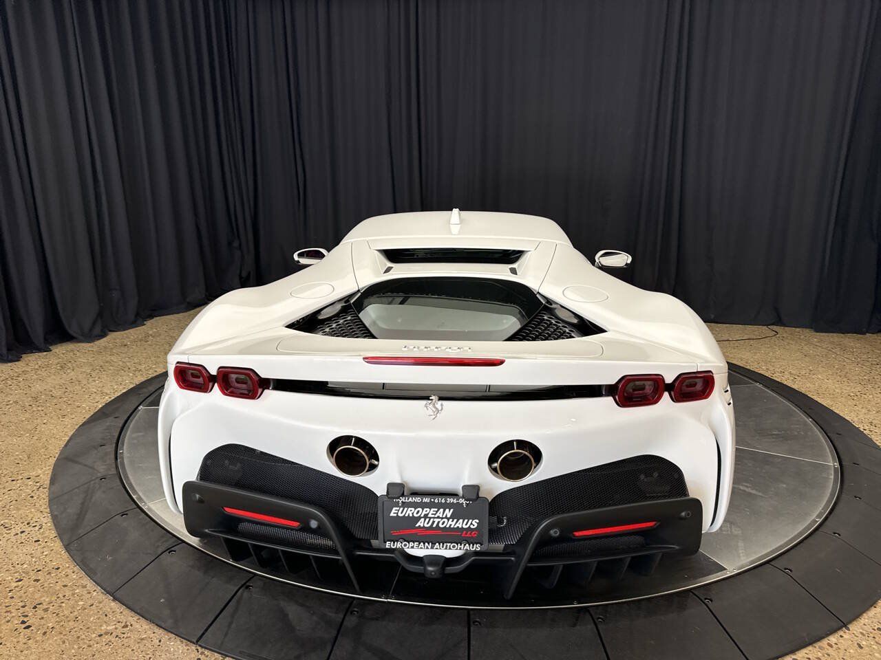 Used 2023 Ferrari SF90 Stradale AWD/4WD image 8
