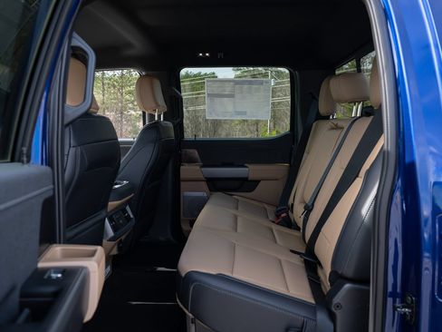 New 2026 Ford F250 Lariat w/ Lariat Premium Package AWD/4WD image 18