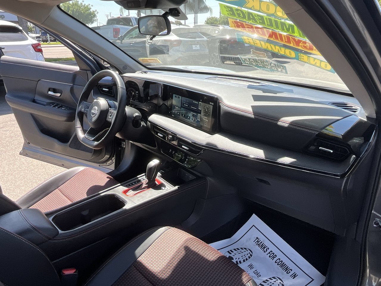 Used 2025 Nissan Kicks SR FWD image 25
