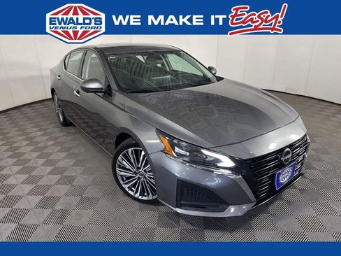 Used 2023 Nissan Altima 2.5 SL FWD image 1
