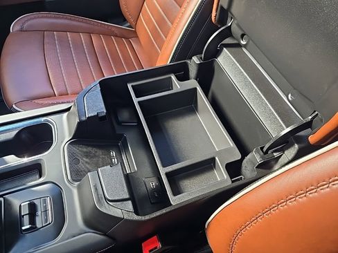 Used 2025 GMC Sierra 1500 Denali Ultimate image 40