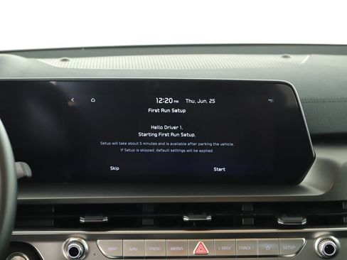 Used 2024 Kia Telluride S FWD image 19