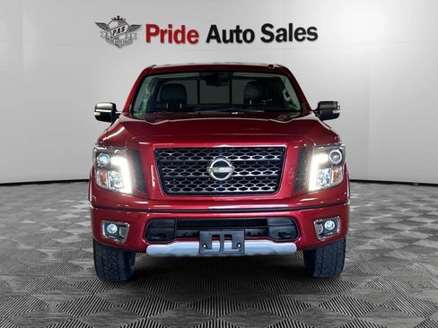 Used 2019 Nissan Titan PRO-4X image 2