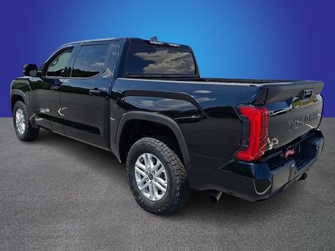 Used 2023 Toyota Tundra SR5 w/ SR5 Premium Package AWD/4WD image 6