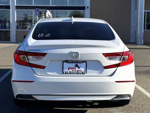 Used 2018 Honda Accord LX image 6