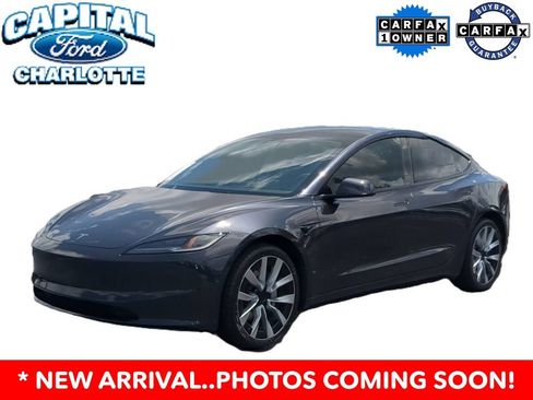 Used 2023 Tesla Model 3 Standard Range RWD image 2