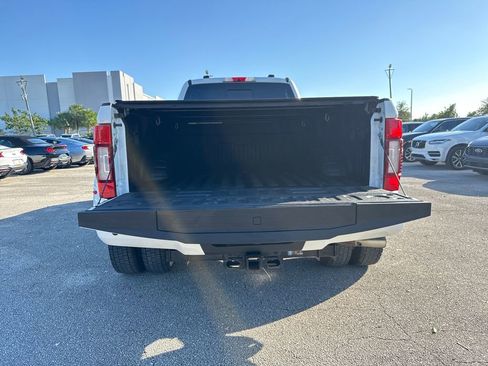 Used 2022 Ford F450 Platinum w/ FX4 Off-Road Package image 32